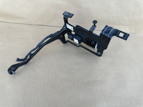 2017-2020 Ford Fusion Radar Cruise Control With Bracket OEM HG9T-9G768-AG - Picture 4 of 8