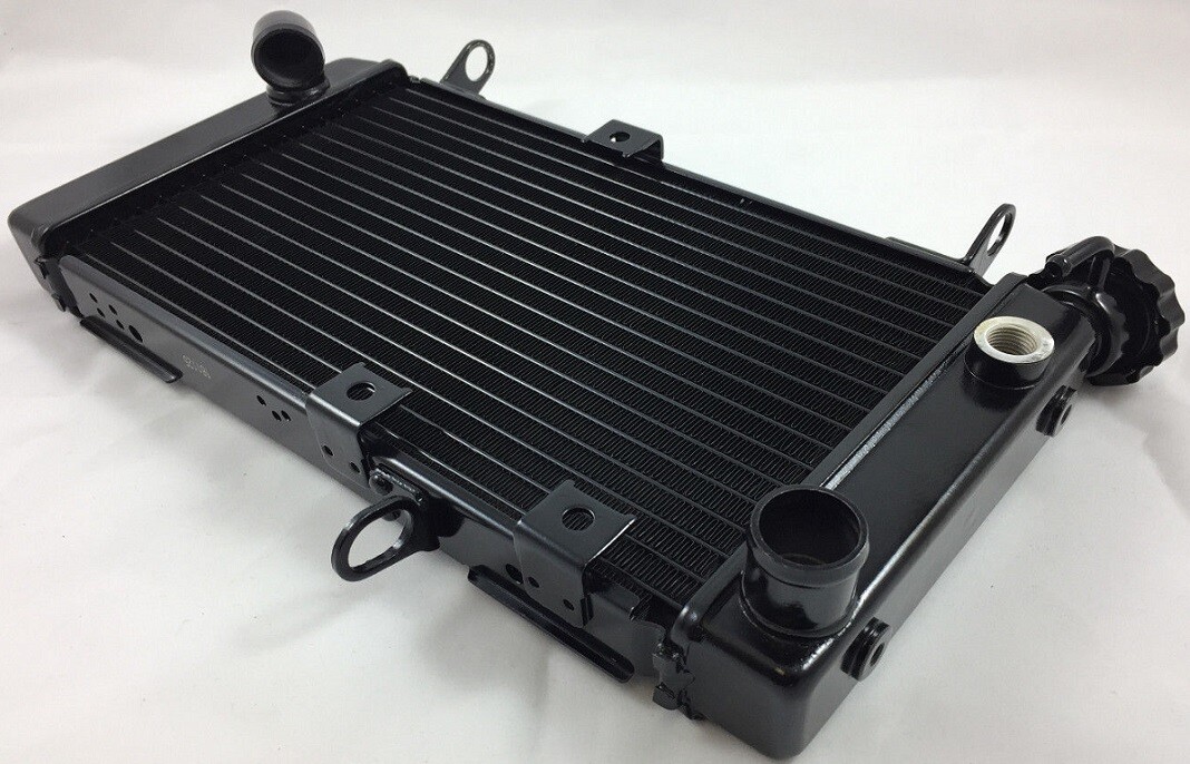 Radiateur SV 650S SV 650N idéal pour vos balades et trajets moto de 1999 à 2002
