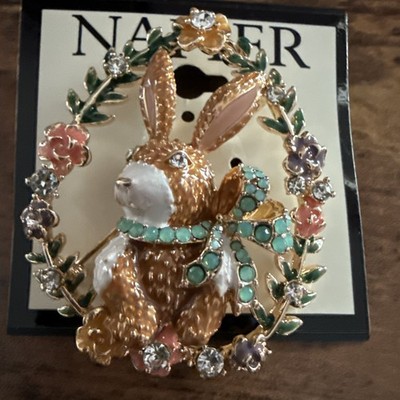 New NWT Napier Gold Tone Simulated Crystal Easter Bunny Rabbit Floral Pin PRETTY