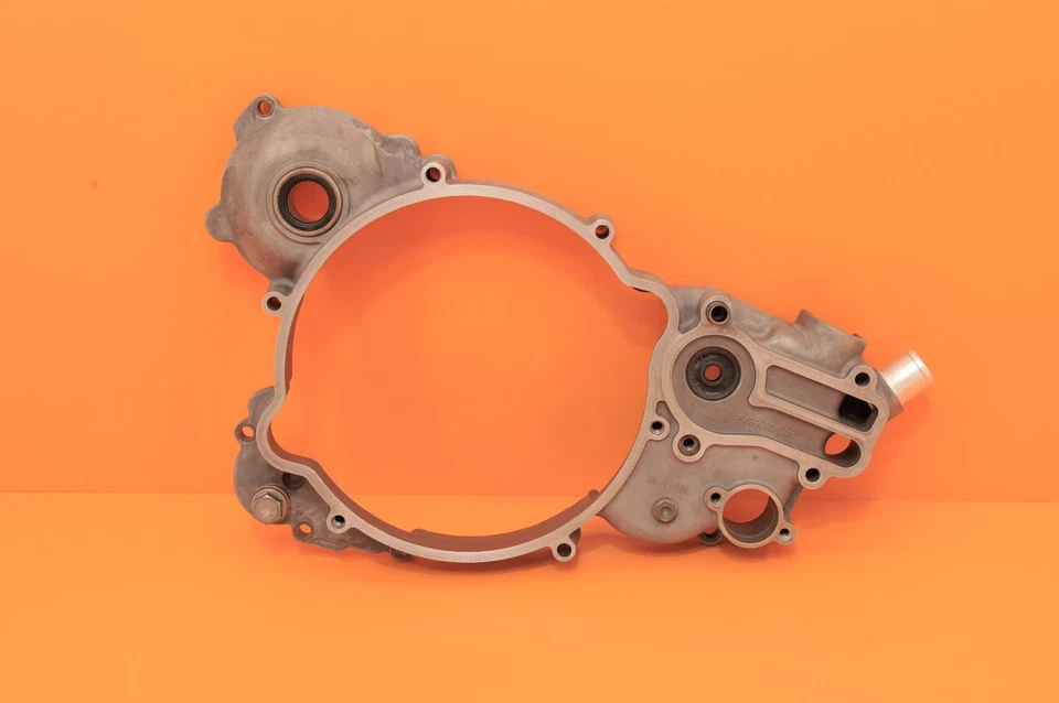 KTM 300 XC 2006 04-12 OEM cubierta de embrague intermedio bomba de agua carcasa estuche Foto 2 de 4