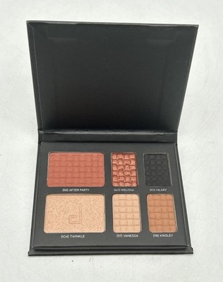 Doucce On The Go Palette - 4 Eyeshadows; 1 Highlighter; 1 Blush - SEALED Package