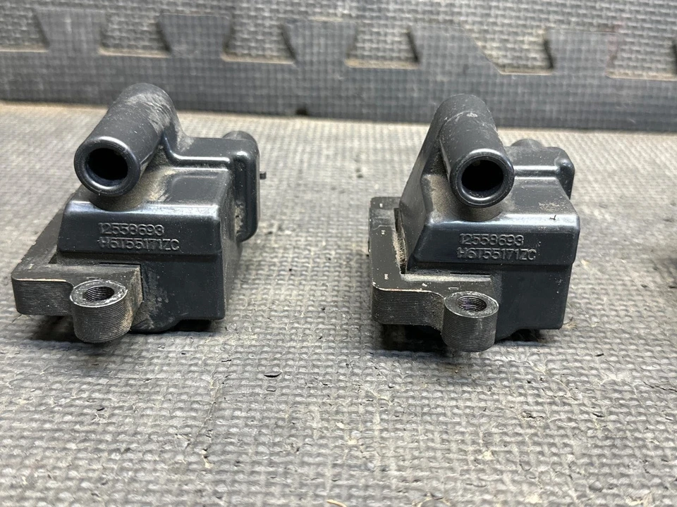 2005 Chevrolet Silverado 2500HD 6.0L Ignition Coil 02 03 04 05 06 OEM 12558693 Foto 4 de 4