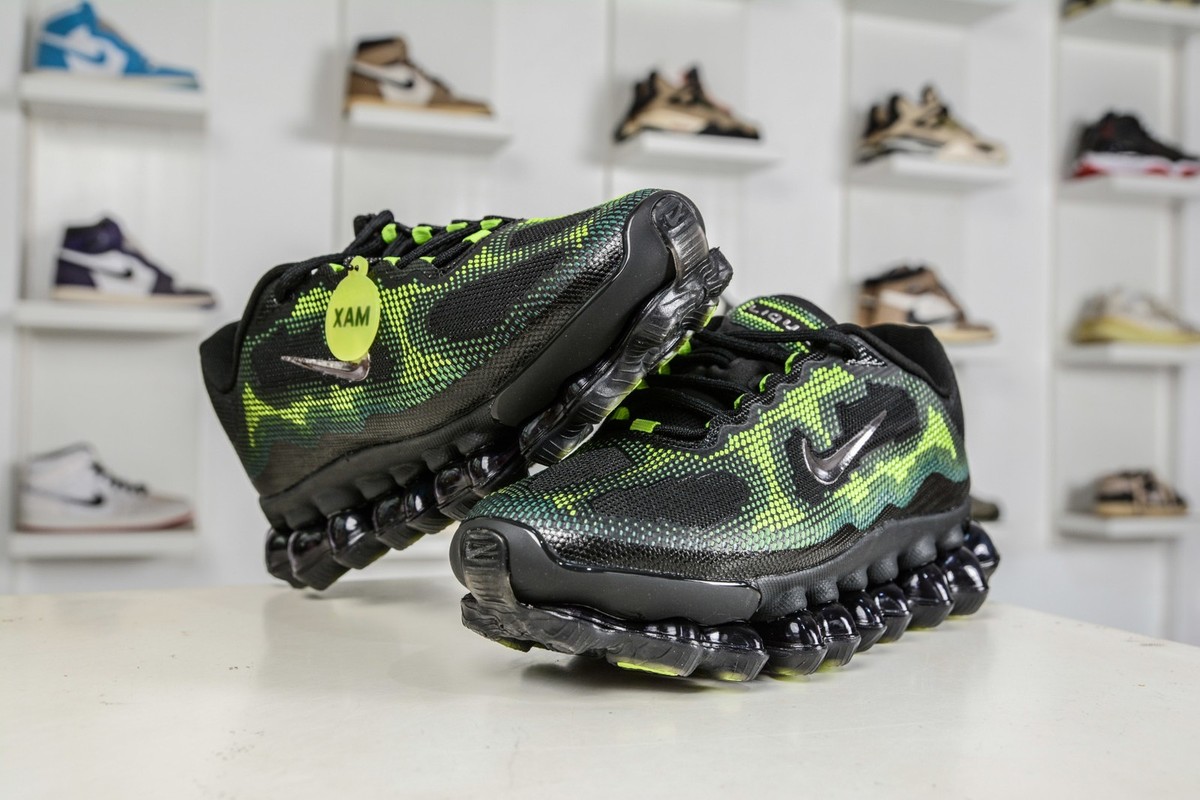 N K Air Liquid Max Black Green Apple Poison Dart Frog  IQ7634-001 Men's 4-12 — product photo 5 of 10