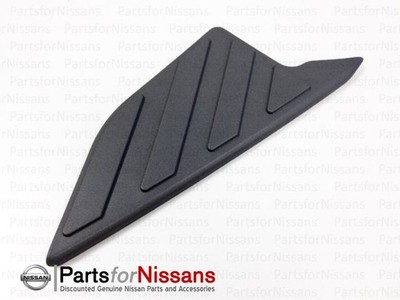 Genuine Nissan Bumper Step Pad 85070-EA010