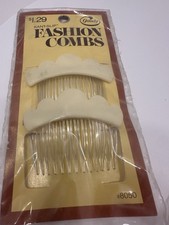 VINTAGE NEW 1975 Goody 8050 Kant-Slip Fashion Combs USA