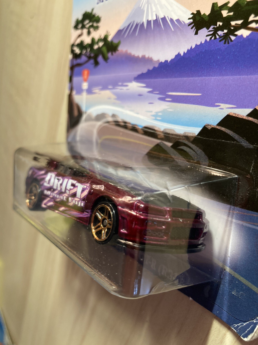 日本未入荷！希少！ホットウィール　ロードトリッピン　スカイライン　GTR R34 Hot wheels Nissan Skyline GT-R (R34) rare Road Trippin Mt. Fuji