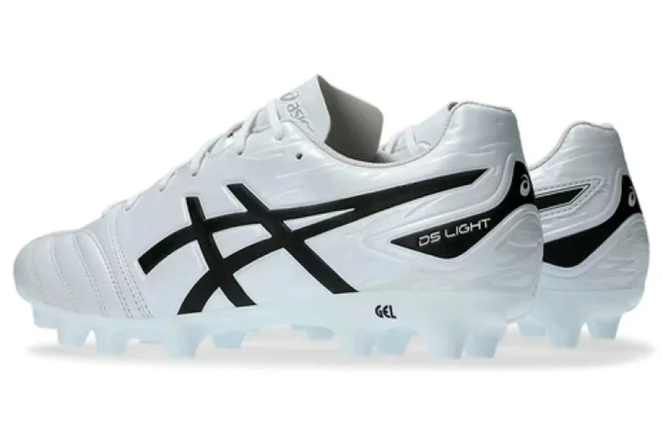 ASICS  Soccer Cleats for Natural Grass and Artificial Turf DS Light Club Japan - Image 2 of 4
