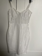 white cupped pretty little thing dress ladies size 6