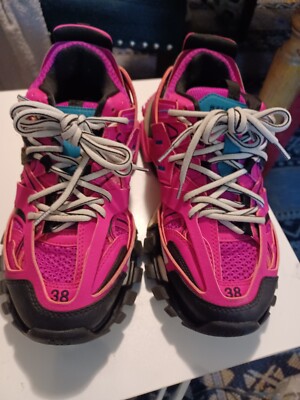 Size Balenciaga Track