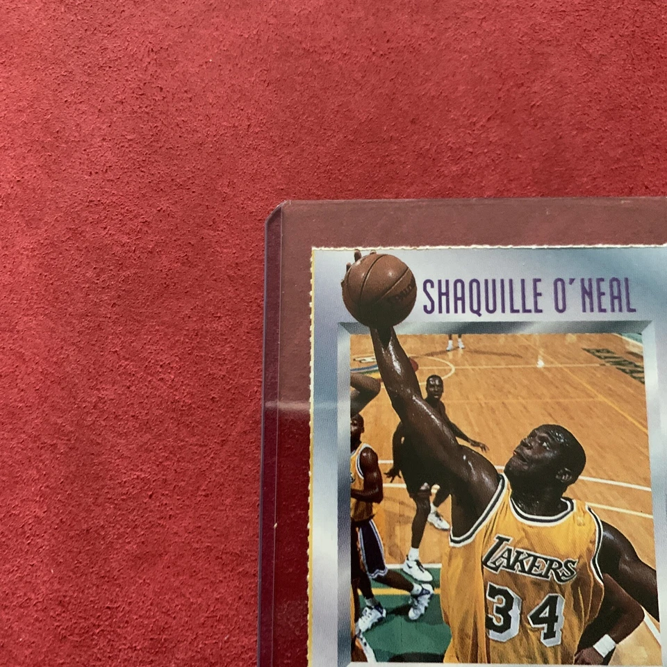 SHAQUILLE O’NEAL RARE LA LAKERS 1997 Sports Illustrated for Kids SI SHAQ NM+ - Image 2 of 4