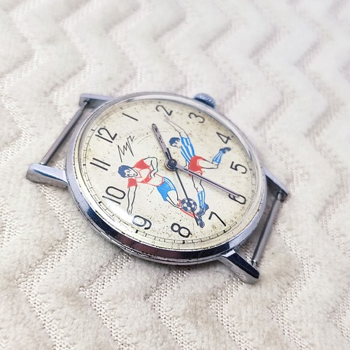 ⭐VINTAGE Soviet watch Luch football slim mechanical 2209 23 jewels Made in USSR - Picture 6 of 12