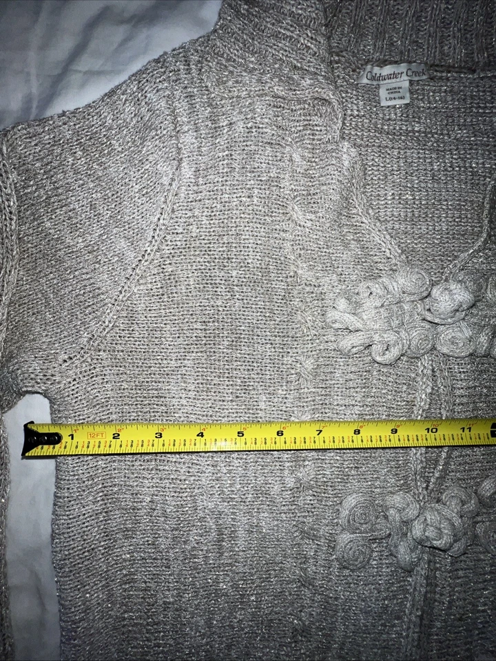 Cárdigan Suéter Coldwater Creek Nudo Grande Rana Botón Beige Plata Hilo Dorado Foto 4 de 4