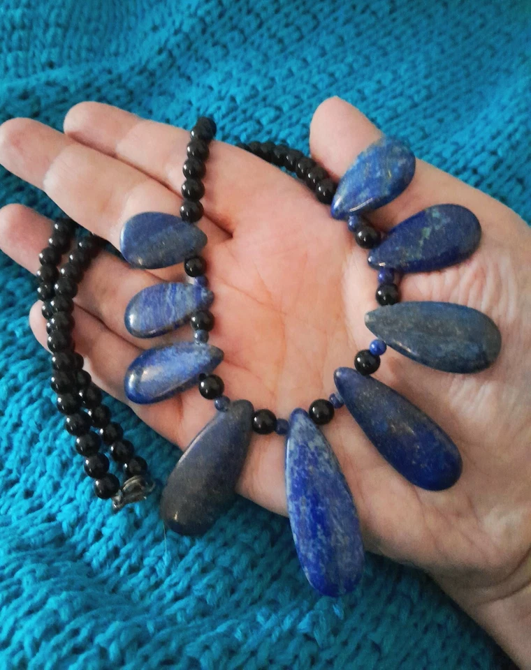 COLLANA ONICE E LAPISLAZZULI CON GOCCE DI LAPISLAZZULO E CHIUSURA ARGENTO 925 - Immagine 2 di 4