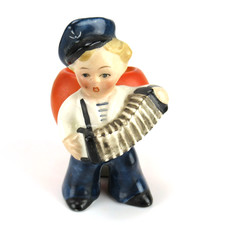 Goebel Porzellan Figur Matrose mit Herz-Vase 50er Jahre Vintage Figurine 7,2cm