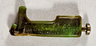 Antique Needle Threader Green Plastic Sewing AID MFG Co Vintage