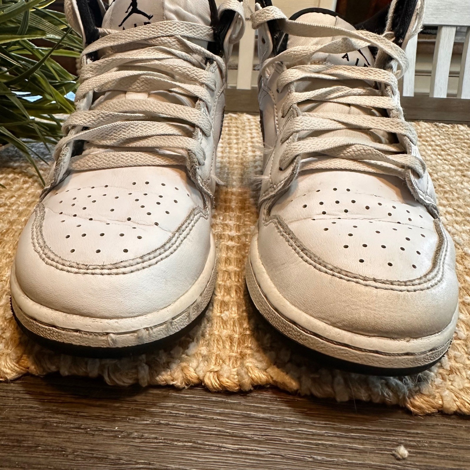 Air Jordan 1 Mid White Black- Youth Sneakers 2023  DQ8423-132 Shoes Size 5Y thumbnail 6