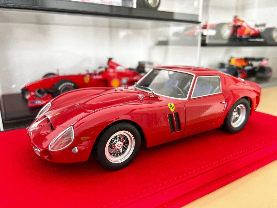 Ferrari 250 GTO (1962) 1:18 KK-Scale + Vetrina BBR - Immagine 3 di 4