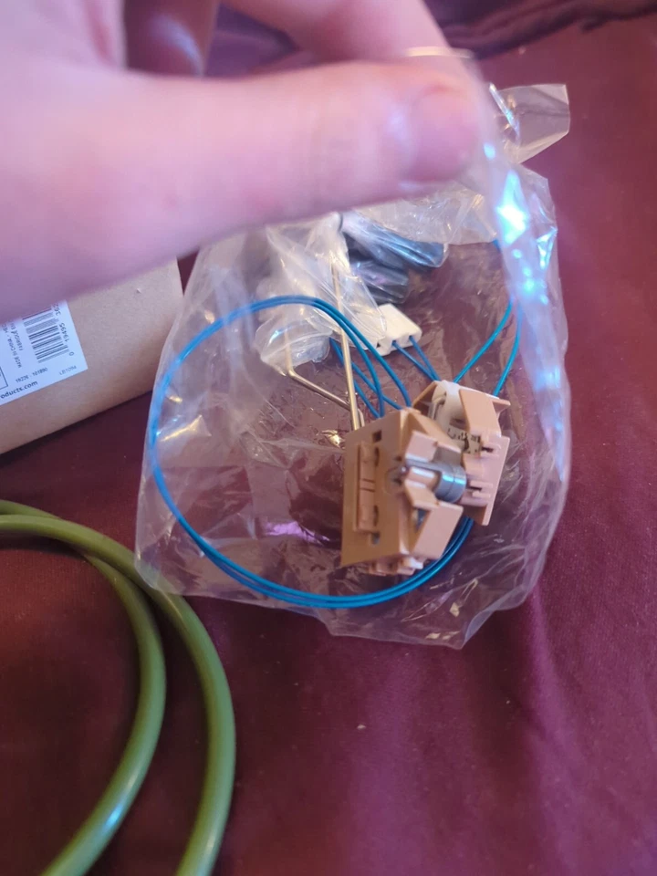 Juego de 2 sensores de nivel de combustible Dorman 911-048 totalmente nuevos para Hyundai Santa Fe Foto 3 de 4