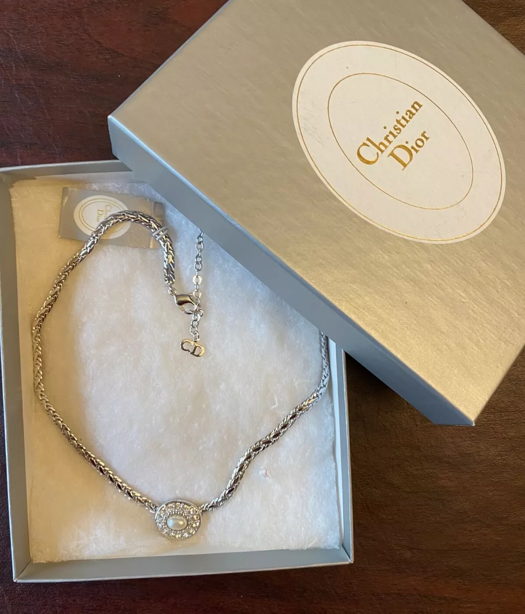 Dior necklaces top