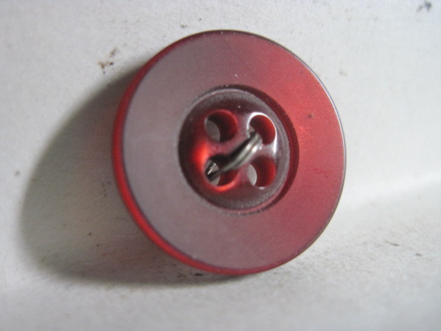 VINTAGE DEEP DEEP RED/WINE MOONGLOW SATIN TEXTURE CEL/LUC/PLA SWEATER BUTTON 