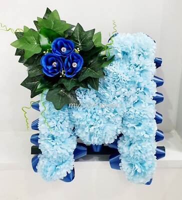 Künstliche Seide Trauer Blumen beliebig einzeln 1 Buchstabe Name Hommage Kranz Papa Mama