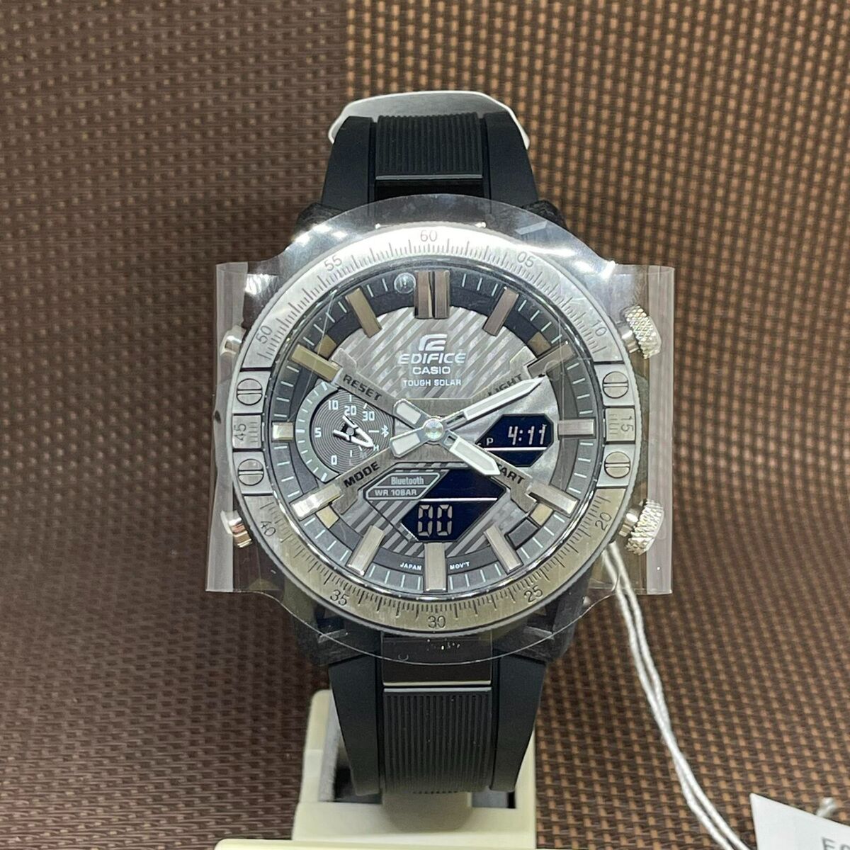 Casio Edifice ECB-2000TP-1A Sospensione Black Analog Resin Casio Edifice ECB-2000TP-1A Sospensione Black Analog Resin