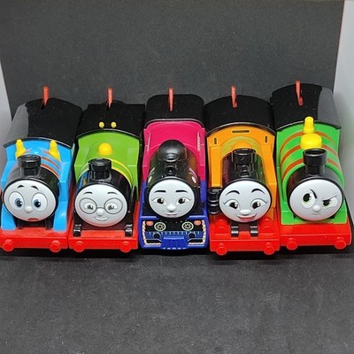Trackmaster Thomas & Friends Konvolut Ashima Percy Nia Thomas & Carly Restposten