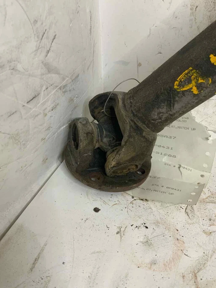 1977-1984 Volvo 240 Series Rear Drive Shaft 3833290 40 W-W AT 431-51288 St#P0431 - Image 4 of 4