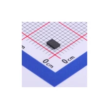 10pcs P25Q40L-UXH-IR USON-8-EP