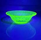 Vintage Federal Uranium Glass Bowl Textured Dish 6” Black Light Glow Green