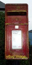 Photo 6x4 Close up, Elizabeth II postbox on Wide Lane, Speeton Postbox YO c2016
