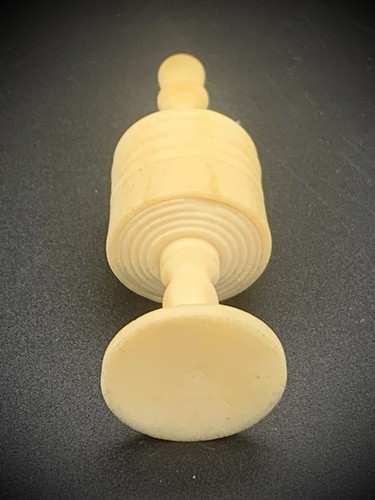 Antique 19th C. Barleycorn Bone Chess Piece Replacement - Natural White King - Picture 3 of 5