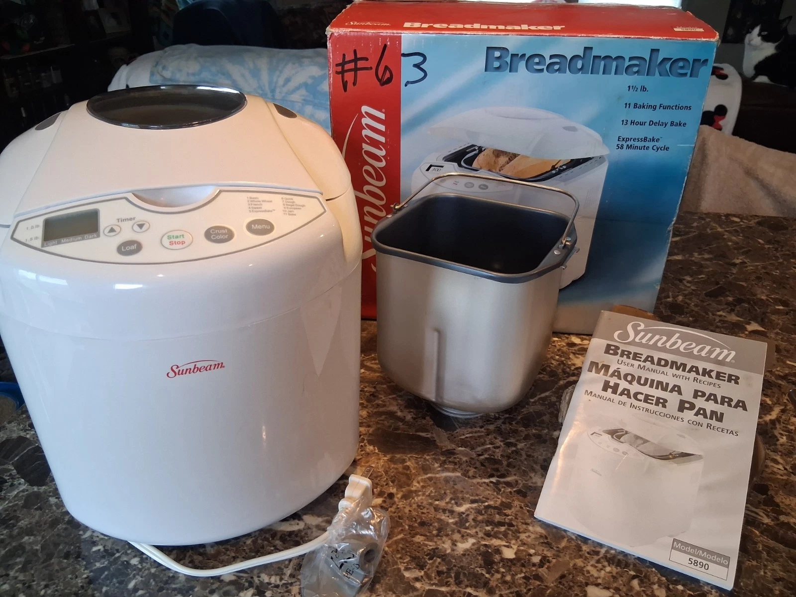 SUNBEAM Bread Maker Machine Makes 1.5lb Loaf Model # 5890 (Used Only Once Clean)