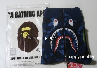 A BATHNIG APE Ladies' COLOR CAMO CRYSTAL STONE SHARK CROPPED FULL