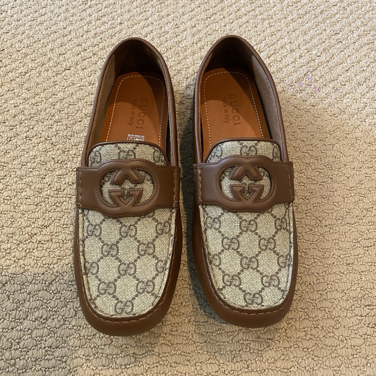 NIB Gucci GG Supreme Canvas & Leather Driver Loafers Brown Size UK9.5 US10 Gucci Gg Buckle Gg Supreme Canvas & Leather Loafer in Brown  main image 4