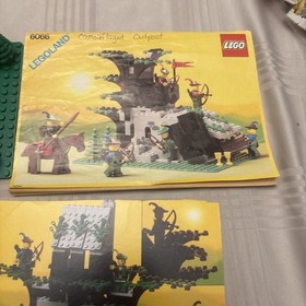 LEGO Castle: Camouflaged Outpost/Manual  (6066) 98 percent Complete *Read*