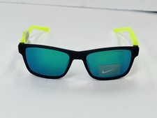 Mens Nike NIKE LIVEFREE CLASSIC EV24011 003 53-17-140 Sunglasses new