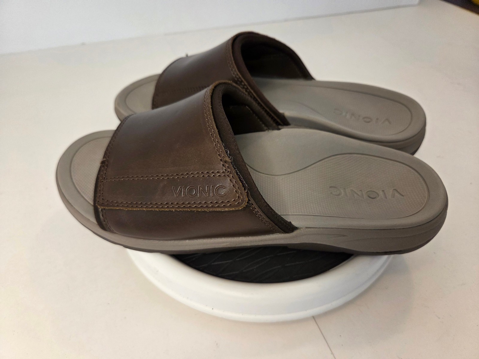 Vionic Stanley Brown Leather Slides Supportive Ho… - image 2