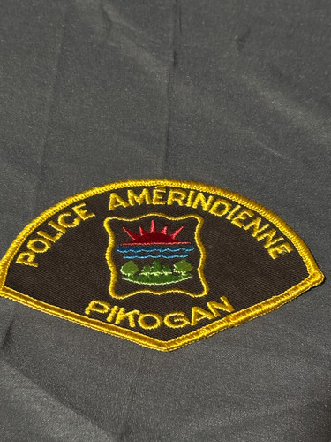 Shoulder Amerindian Pikogan