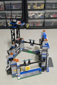 LEGO Jurassic World Raptor Escape (75920) Minifigs & Instructions
