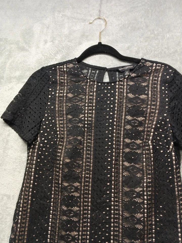 Женская кружевная блузка BANANAREPUBLIC XS(0-2) с коротким рукавом с черной желтовато-коричневой подкладкой - Изображение 3 из 4