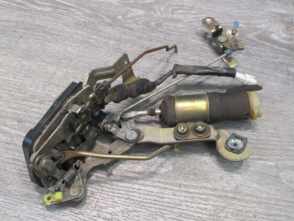 85-89 TOYOTA MR2 AW15 ATUADOR DE TRAVA DE PORTA DO MOTORISTA ESQUERDO COM CONJUNTO DE MOTOR FABRICANTE DE EQUIPAMENTO ORIGINAL - Imagem 4 de 4