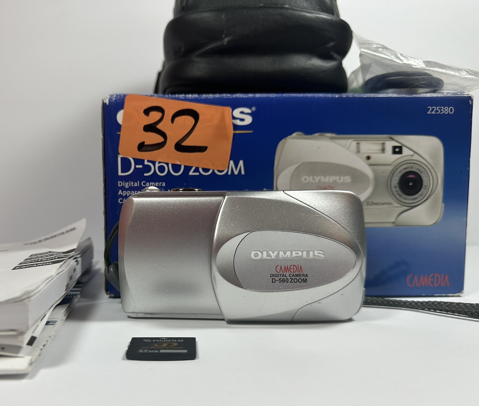 Olympus CAMEDIA D560 Zoom 3.2MP Digital Camera Memory Card, Box & Case TESTED eBay