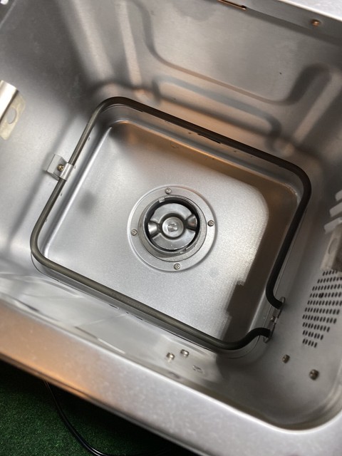 Cuisinart CBK200 Convection Bread Maker Silver Stainless ...