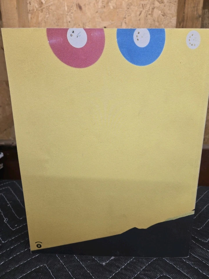 Look-Look Magazine Issue 2 2004 - Art & Photography Zine - Indie Creatives Foto 2 de 2