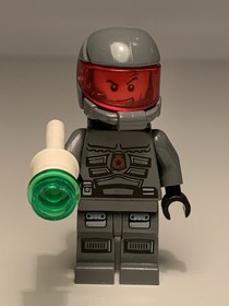 Lot of 2: Incomplete LEGO Sets&mdash; 5981 Space Police Raid VPR & 8152 Speed Chasing