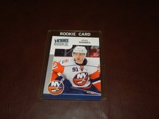2009-10 Upper Deck Victory John Tavares Rookie Card #318. rookie card picture