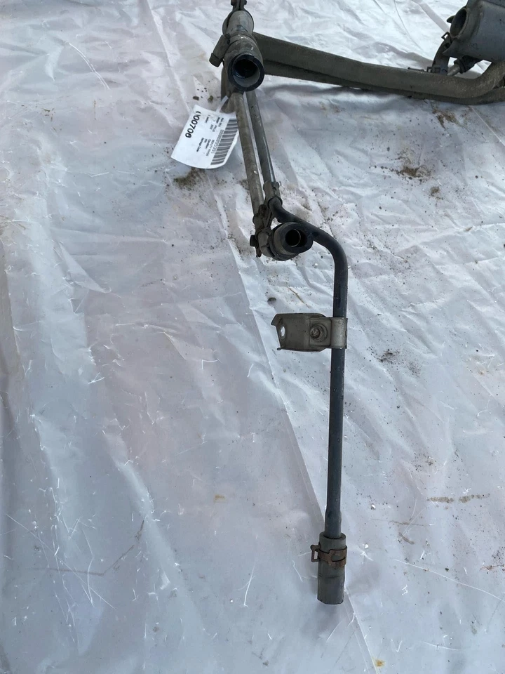 Toyota Prius 2002 sedán superior gasolina llenado de combustible cuello manguera tubo 1,5 litros Foto 4 de 4