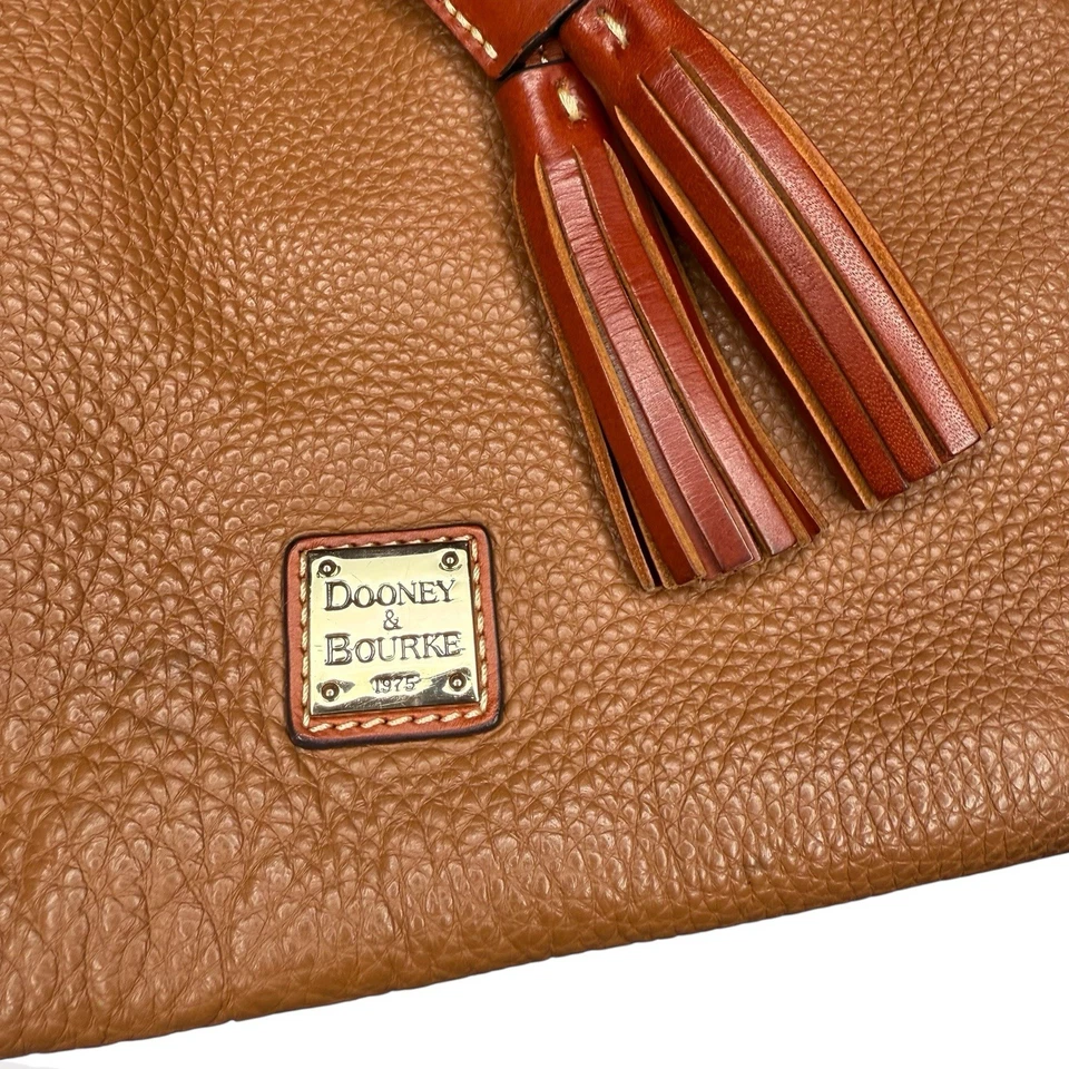 Bolso de Hombro Dooney & Bourke Grano Guijarro Aimee Cordón Cubo Caramelo Foto 2 de 4