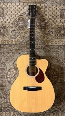 Eastman E1OMCE Deluxe Acoustic Electric w/ Gig Bag & Free Pro Setup